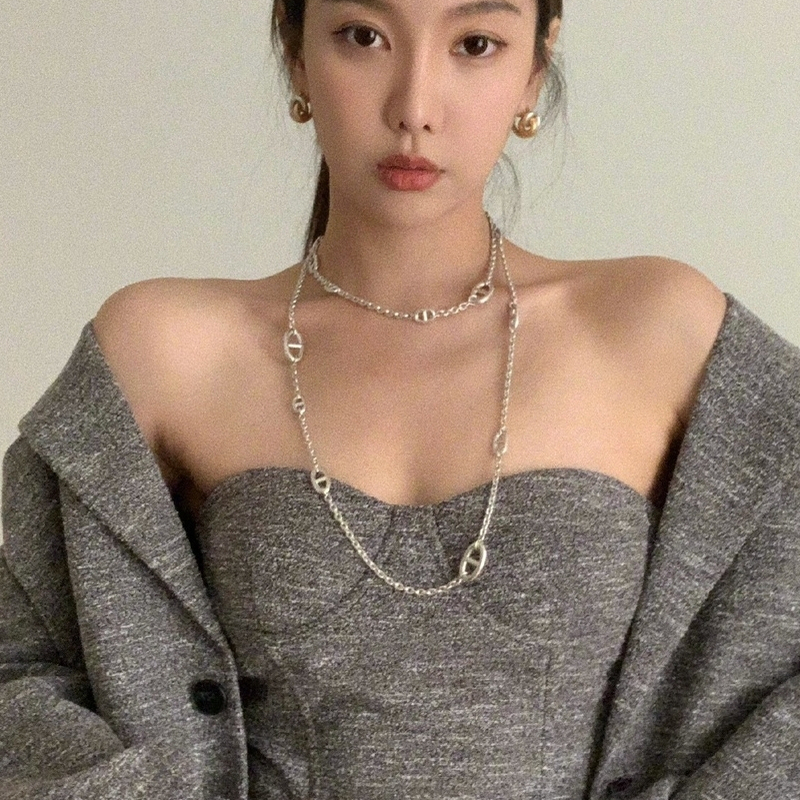 猪鼻子项链女小众设计轻奢高级感长款网红毛衣链大气高档装饰