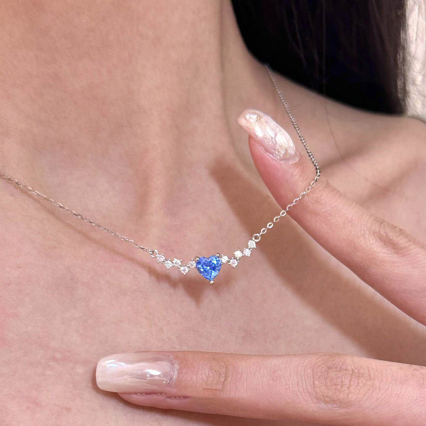 蓝色心形仿蓝宝石项链女款高级感轻奢小众锁骨链精致小巧百搭配饰