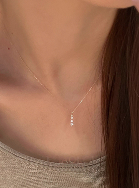清冷感金色一字仿钻吊坠项链精致