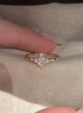 雪绒花优雅仿钻爆闪金色戒指女食指戒指环