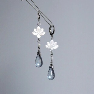 新中式白色莲花耳环女轻奢高级感独特漂亮水滴耳坠复古风耳钉耳夹