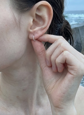 极简银色扭线麻花素圈耳扣耳环女