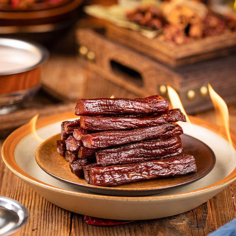风味独特手撕风干牛肉条肉质新鲜炭烤香浓郁牛肉棒抗饿耐嚼牛肉干