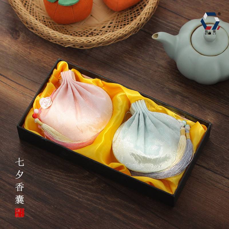 【BLUE】七夕香包香囊空袋锦缎纯手工定情信物桃花结缘持久香气Y5