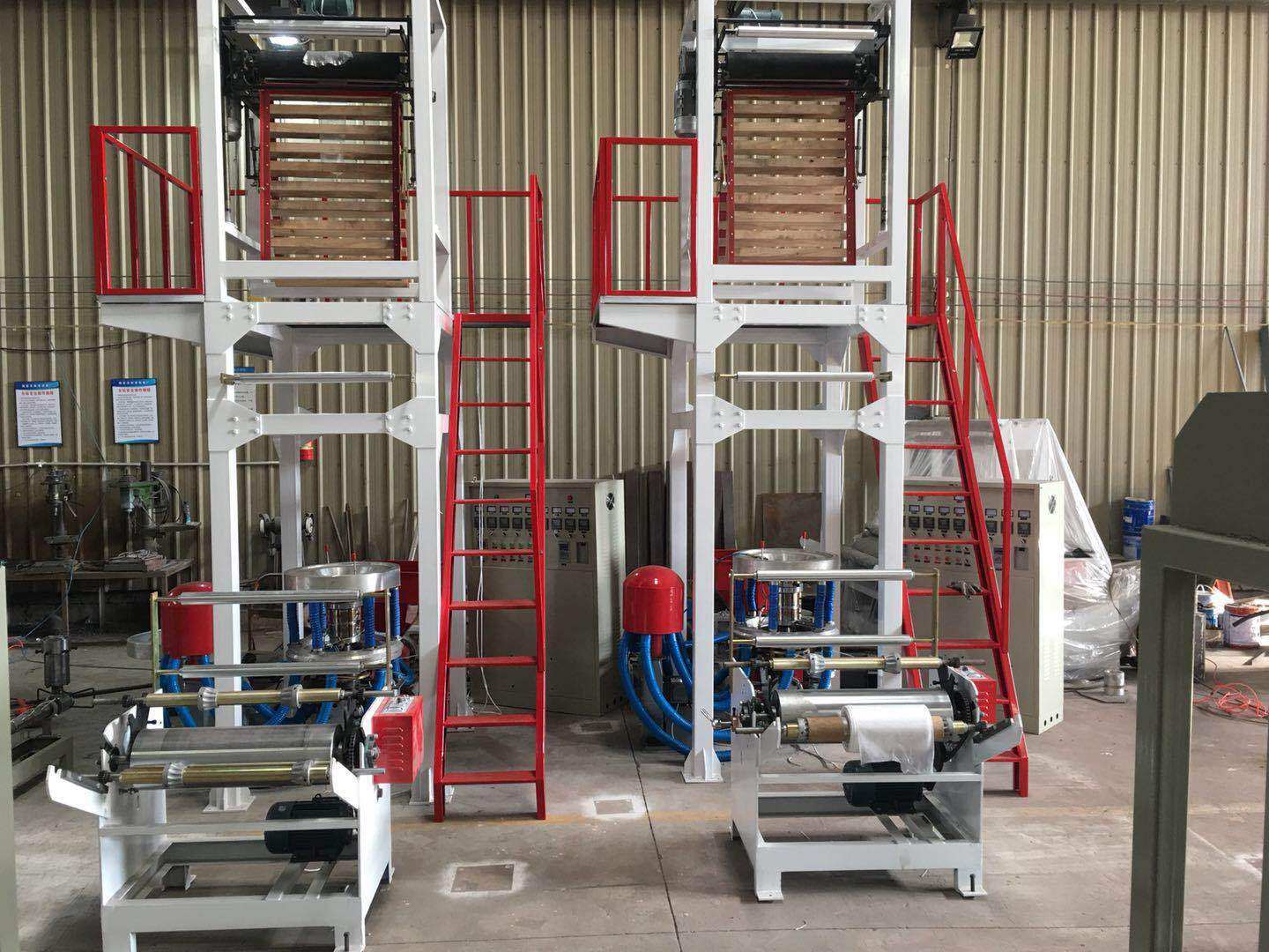 推荐生产 单螺杆900型吹膜机 sj-55背心袋吹膜机 pe高低压吹膜机