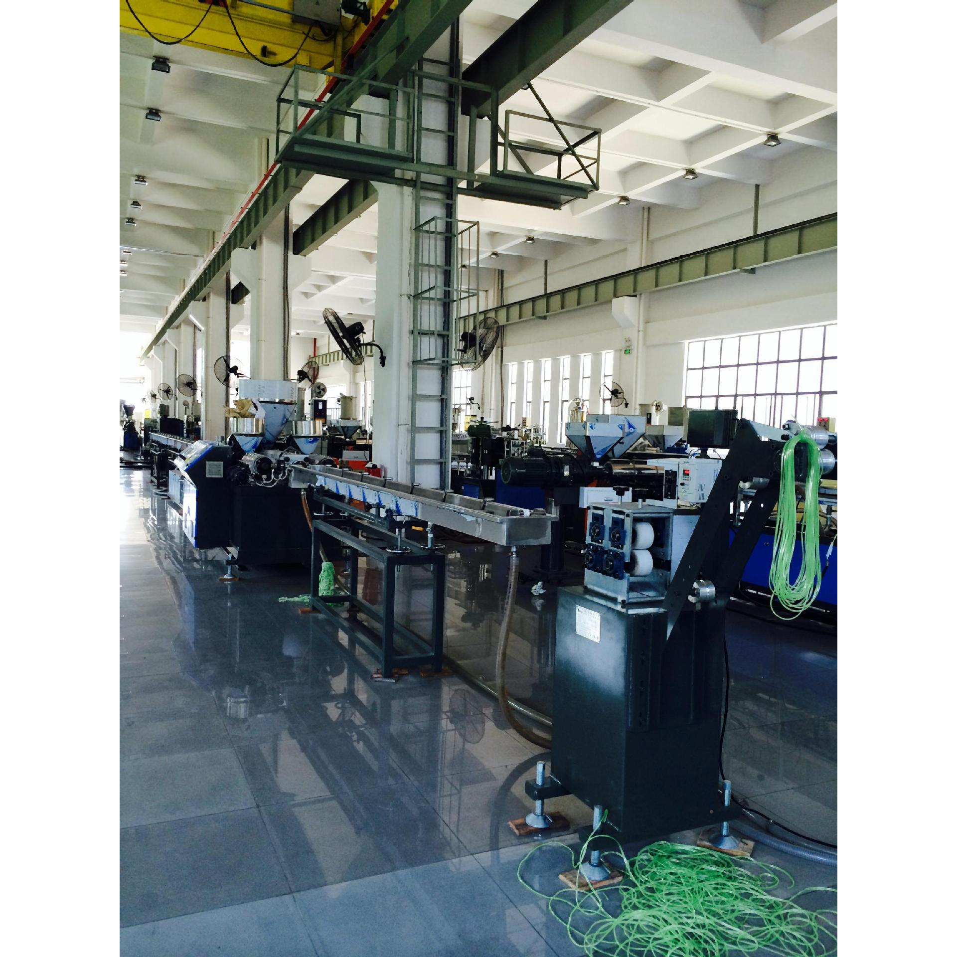 供应TP多实色心软AFSJ-55&胶条机器 双色或三色共押挤实心条出机U