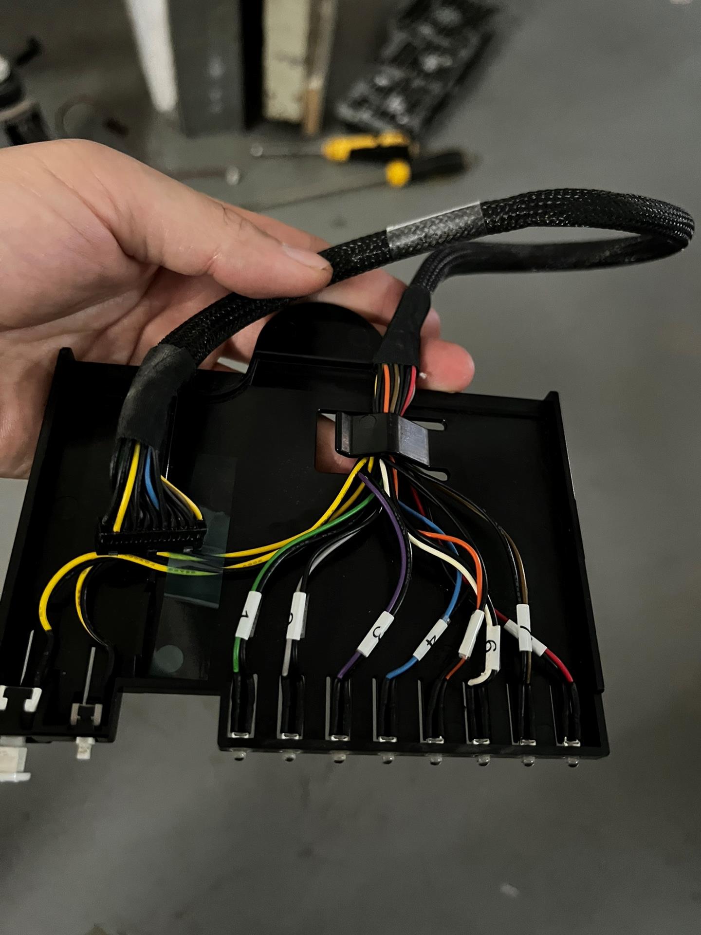 议价！IBM  X3500 M4 开关板，带线，94Y7734