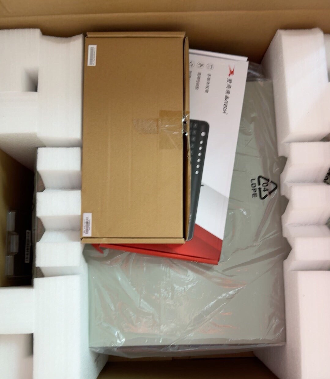 全新研华I7-8700，八代全嵌入式计算机/工业计