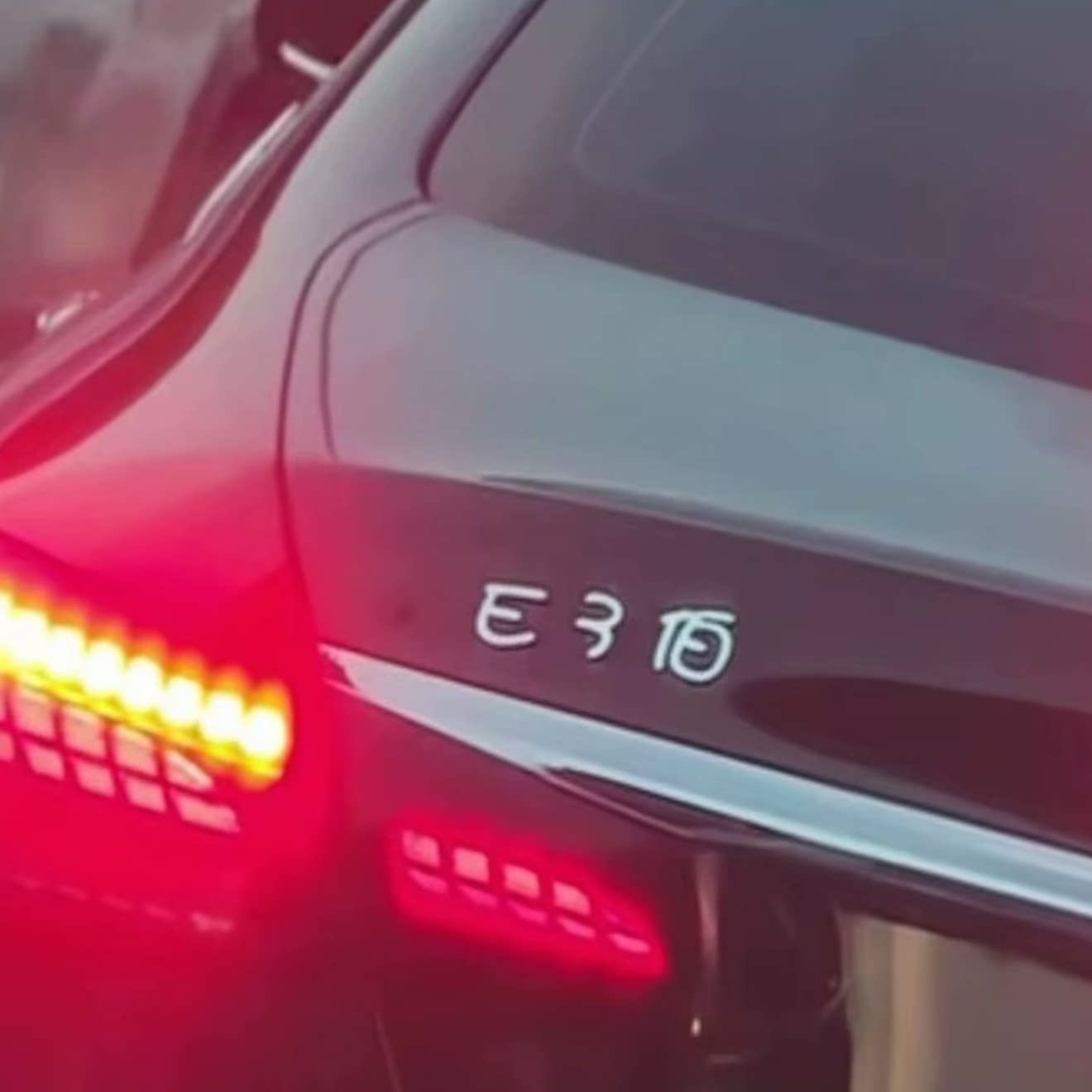 奔驰车标改装文字不锈钢金属材质自定义定制E3伯创意个性搞笑车贴