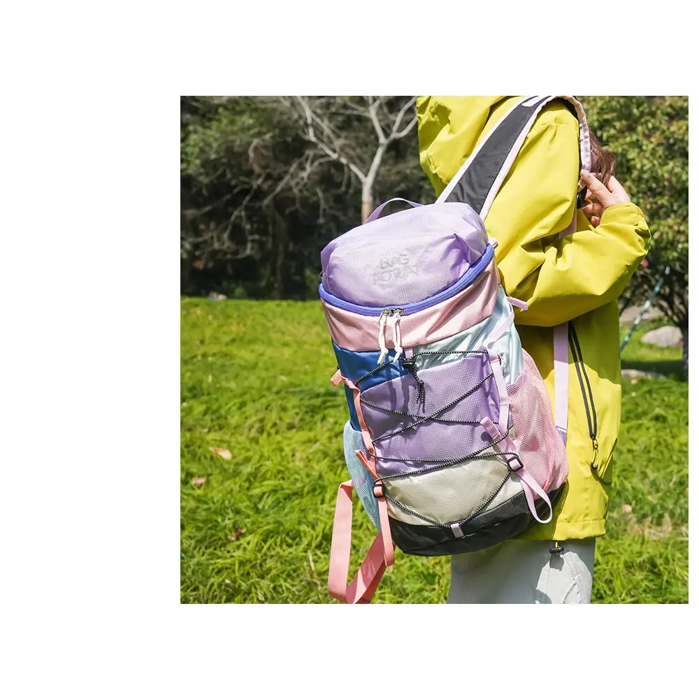 轻量大容量日系登山双肩包女款