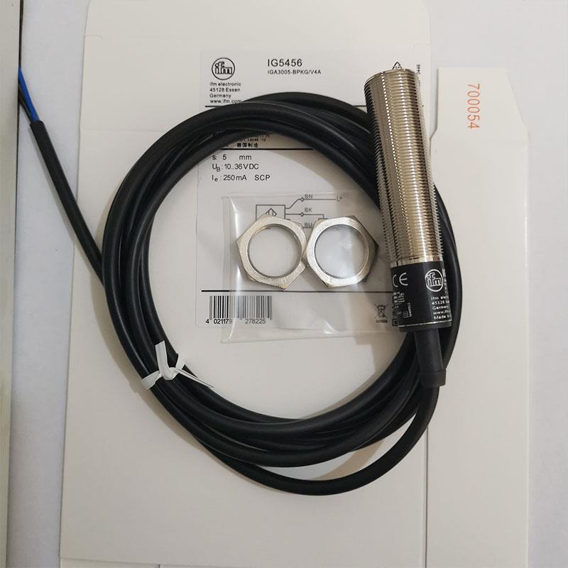 电感接近开关 IG5456 IG5798 IG5899 IG5336 IG5290 IG5378感测器 - 实物图
