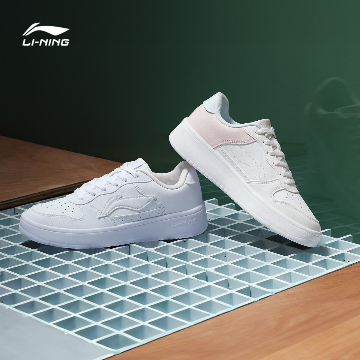 李宁板鞋女款2025新款秋季小白鞋白搭白色休闲鞋轻便潮流运动鞋女