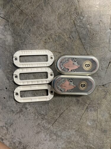 黑魔法全新鲨鱼币乐阳热卖解压玩具edc推牌topb男人玩具潮玩国潮