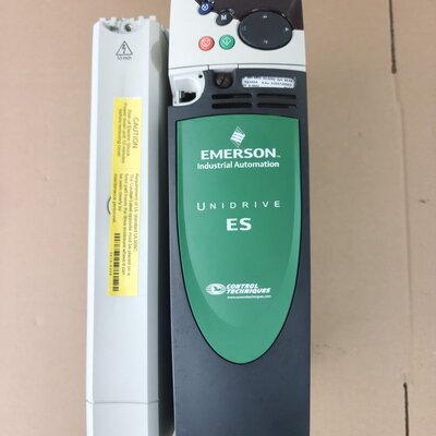 维修艾默生UNIDRIVE ES2404变频器 带SM-Univ，议价
