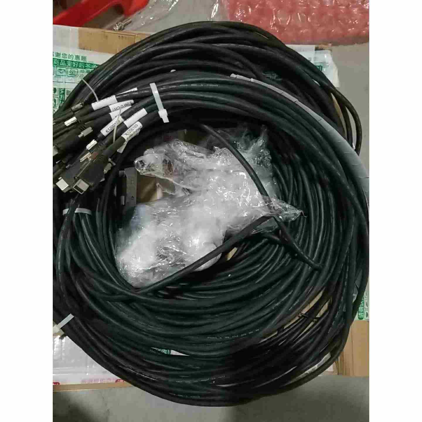 avt灰点工业相机线 1394b数据线 k1200169，不是实价