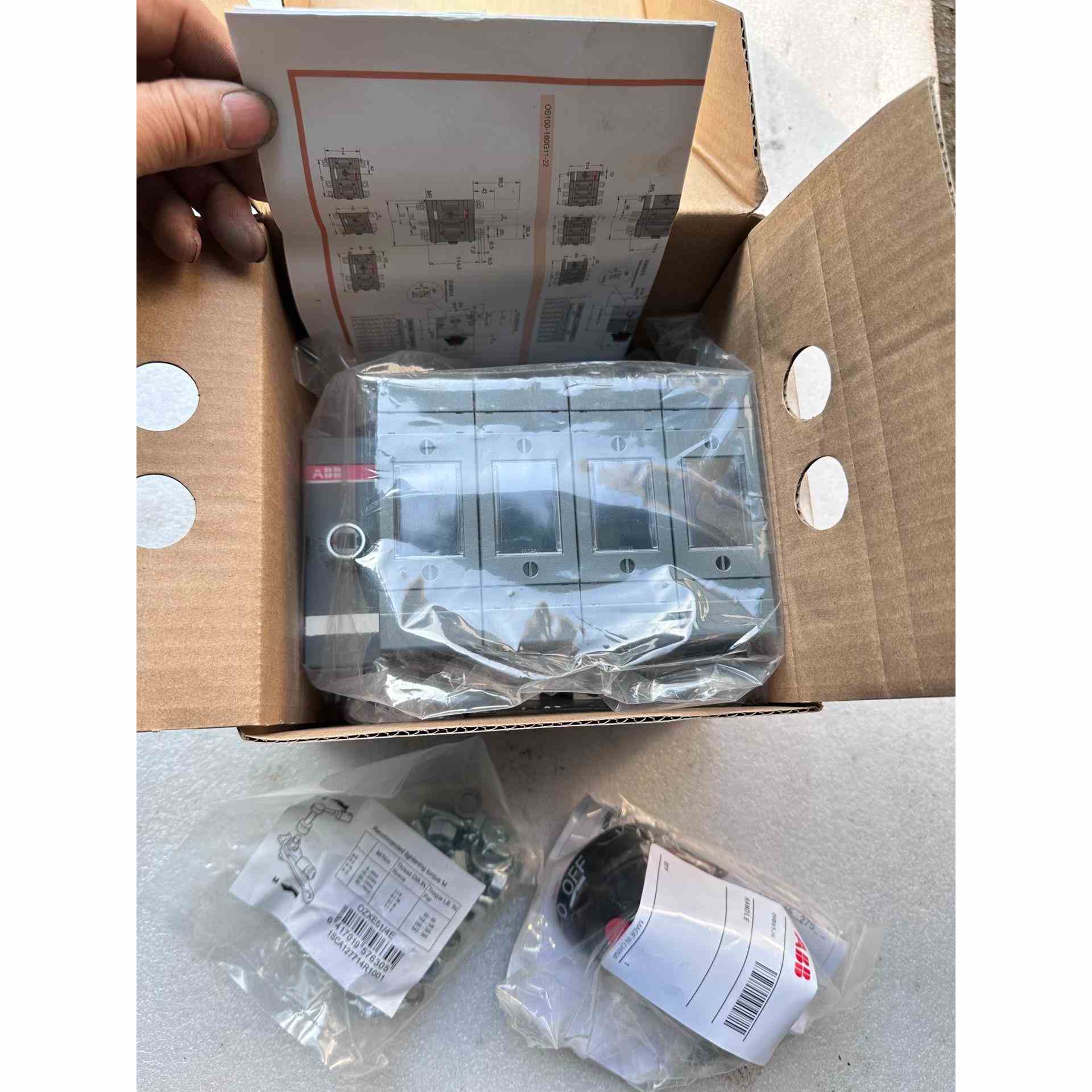 ABB隔离开关熔断器组OS160GD04FP，包好包，不是实价