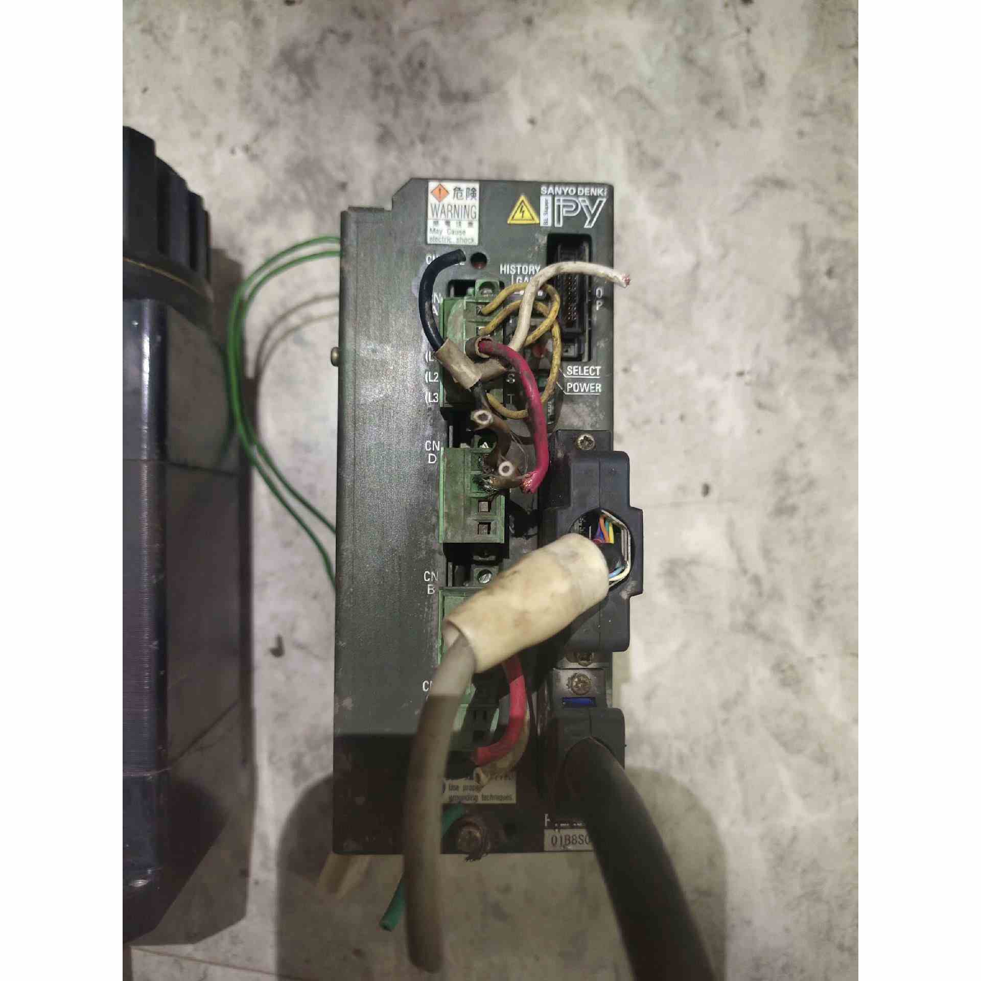 拆机伺服驱动器PY2A030A01B8S01 ，电机P1，不是实价