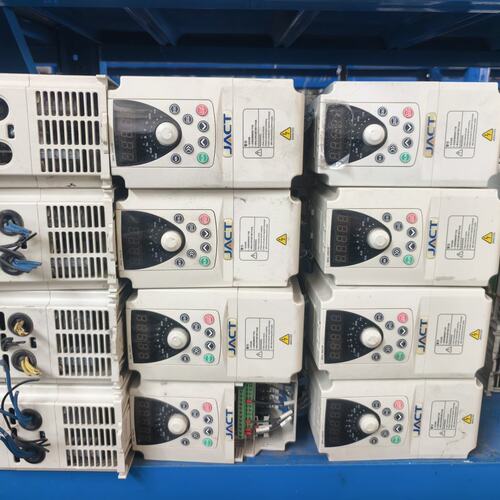 维修JACT艾克特变频器AT500-T3-1R5G/2R2PB，议价