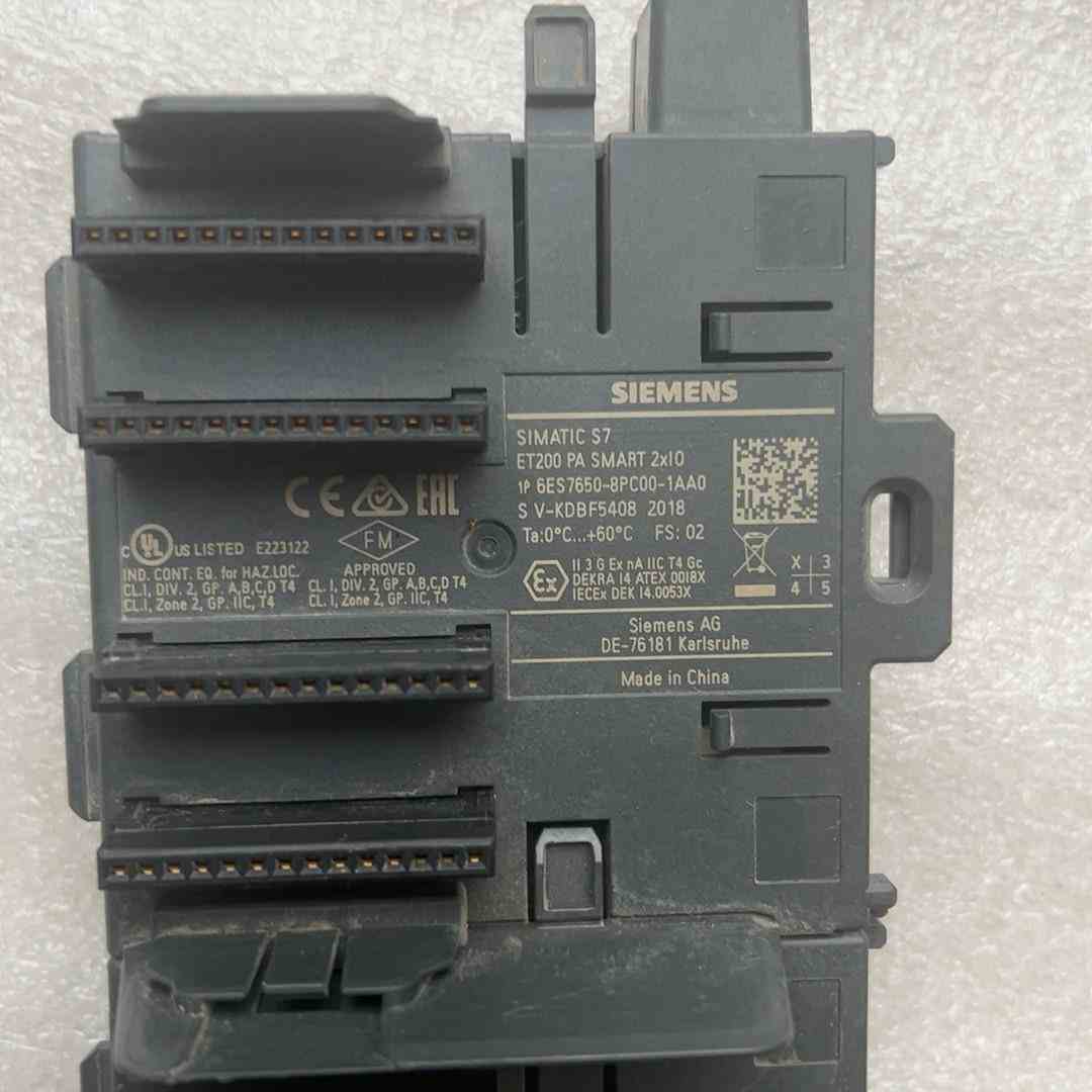 出总线模块两个,型号6ES7650-8PC00-1AA,不是实价