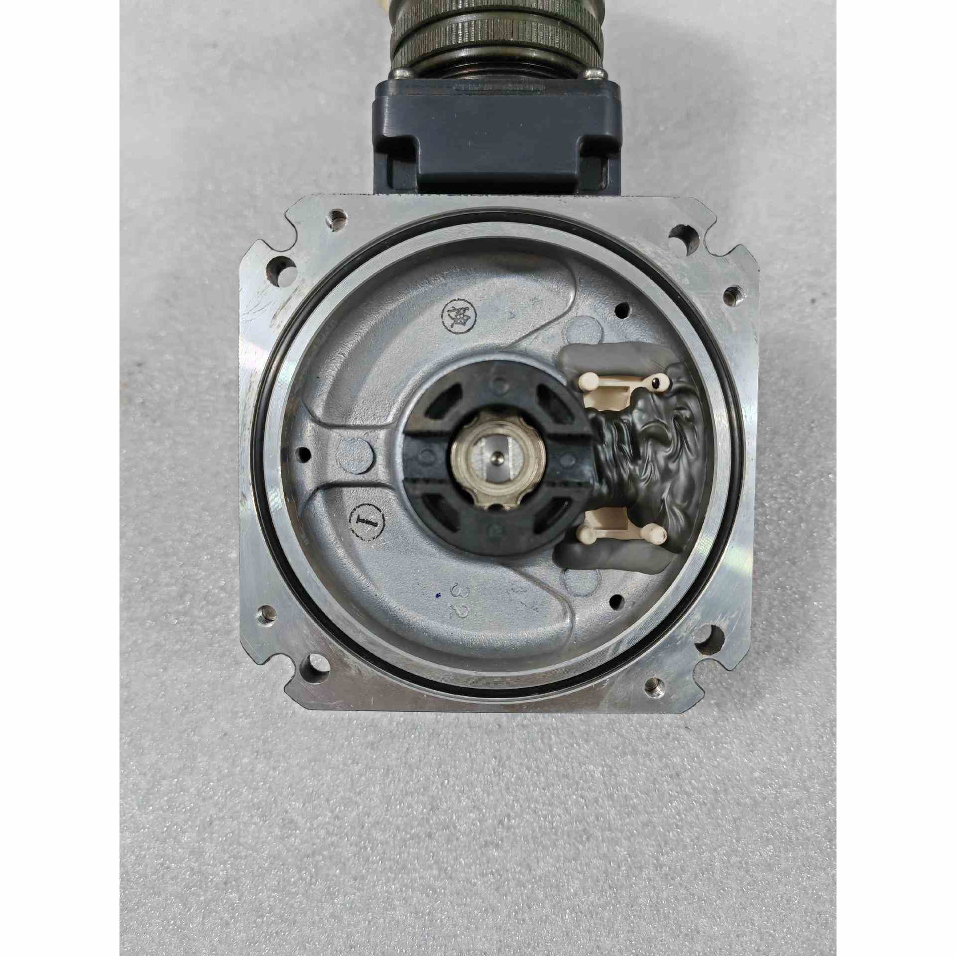 三菱编码器OSA105S2自己仔细拆机件，，成色新功能，不是实价