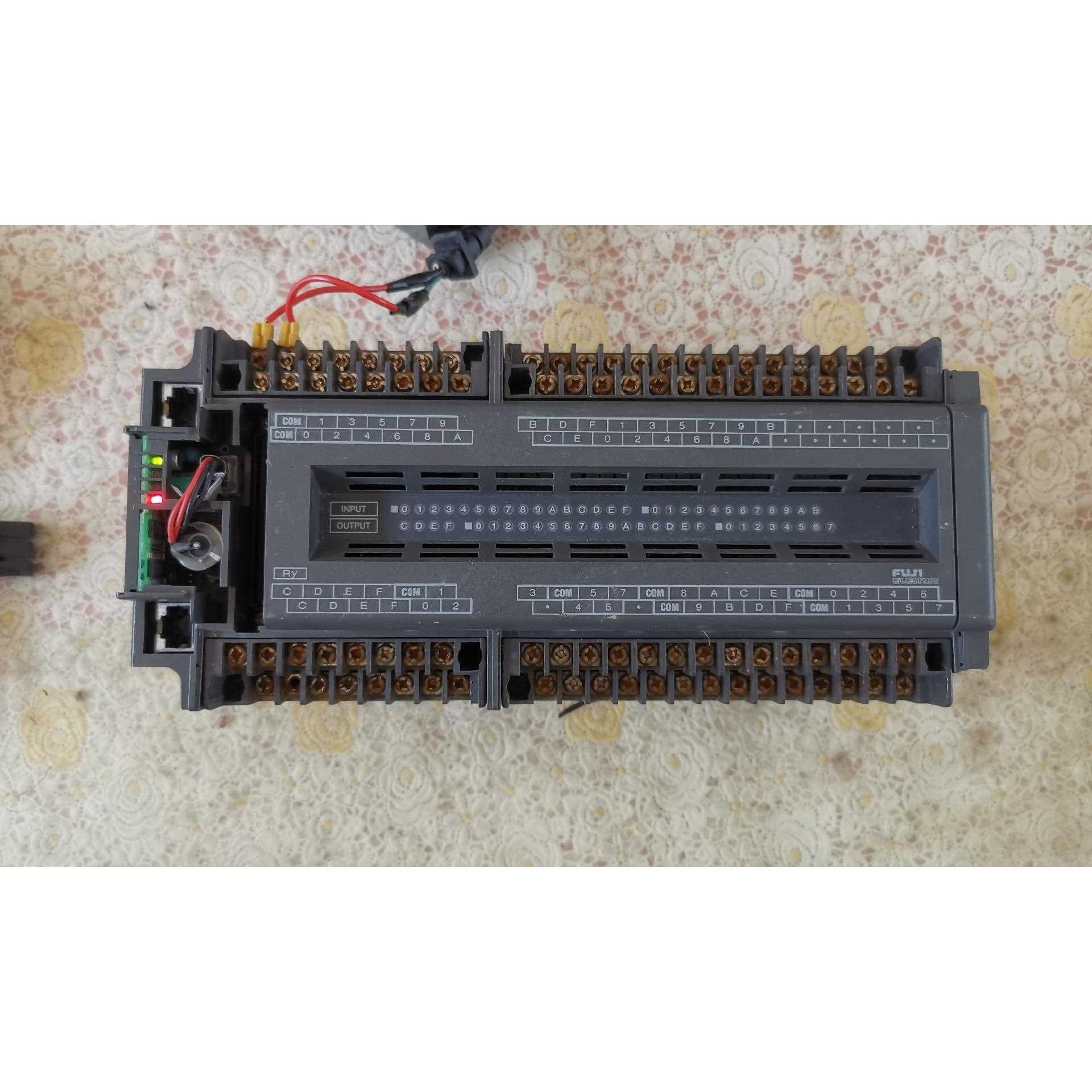 NB2U56R-11富士NB系列PLC一台，成色，上电电，不是实价