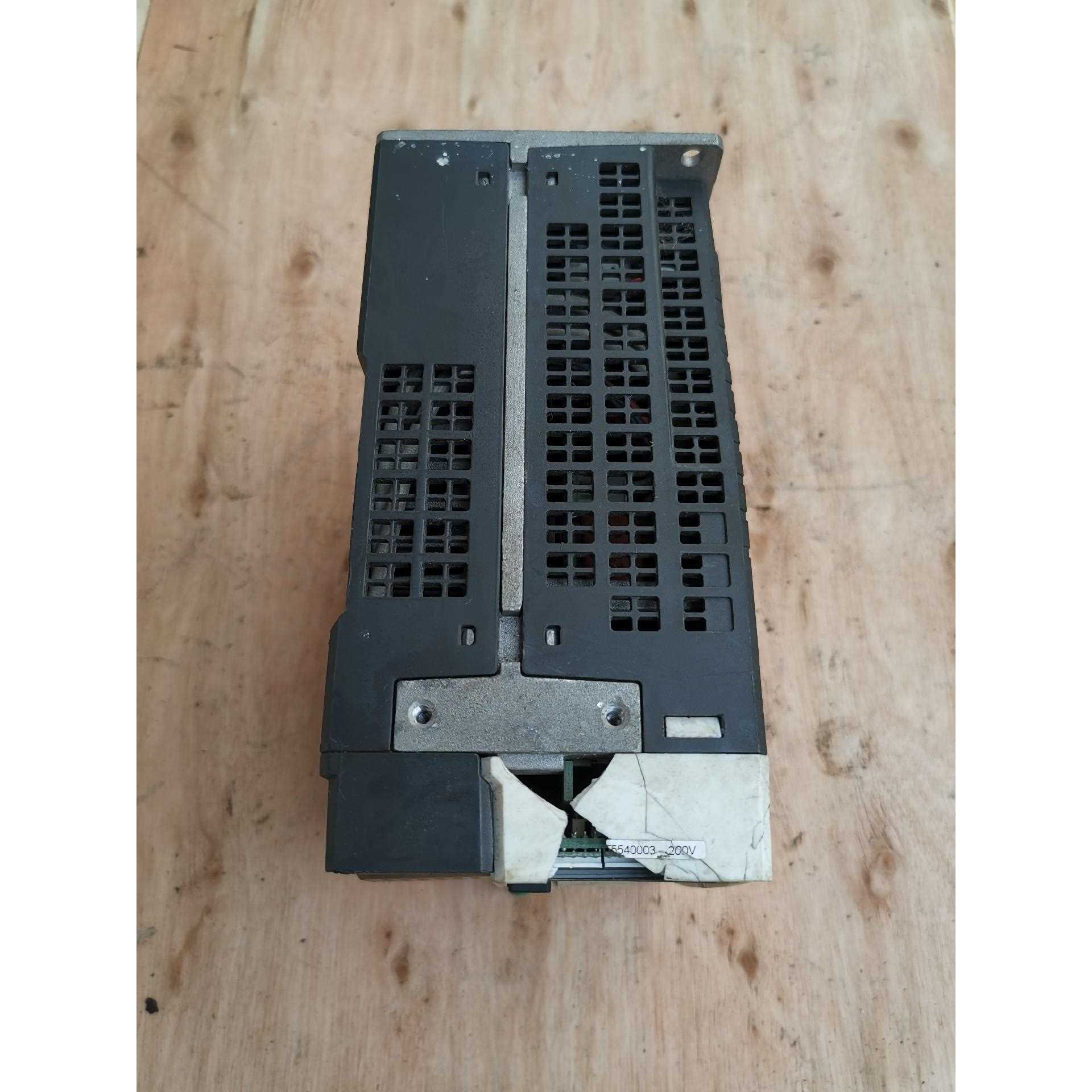 MDDDT5540031.5kw伺服驱动器拆机外壳磕碰,不是实价