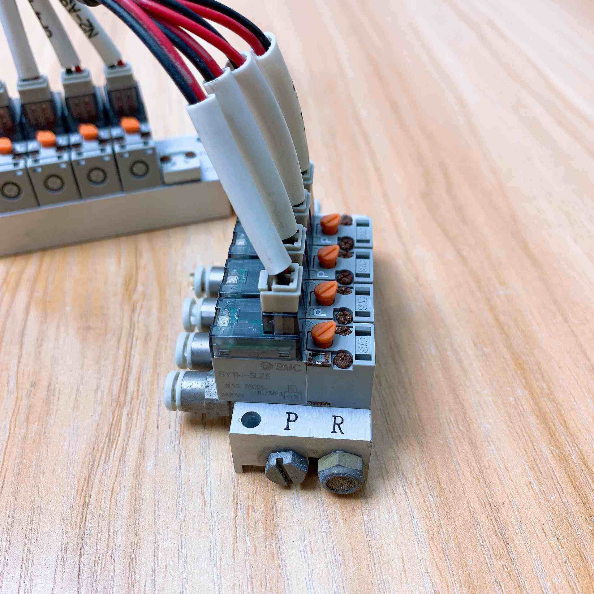 SMC微型SY114-5LZE电磁阀，原装正品拆机，，非实价