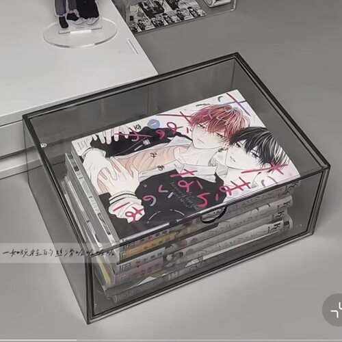 学生桌面明信片收纳盒透明漫画书书本收纳亚克力抽屉式吧唧谷子盒