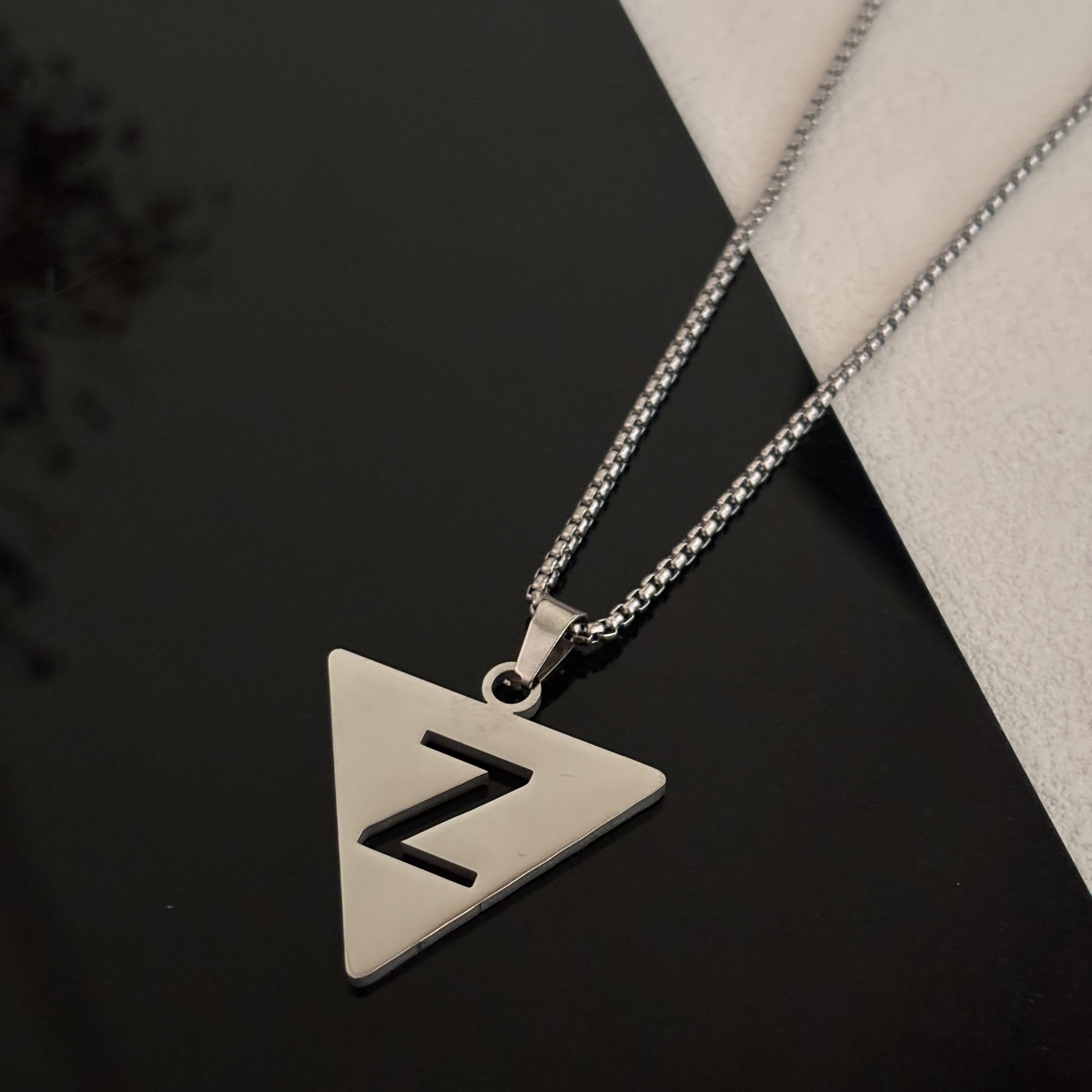 柳木诗梦同款金属项链字母吊坠