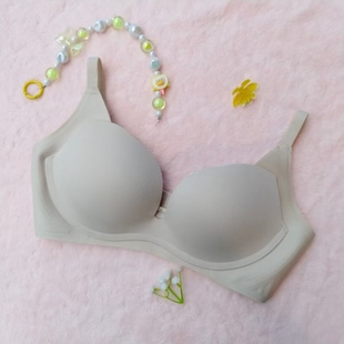 新款 隐形三排扣文胸 LBT2H3都市女士内衣无痕光面舒适聚拢软尺码