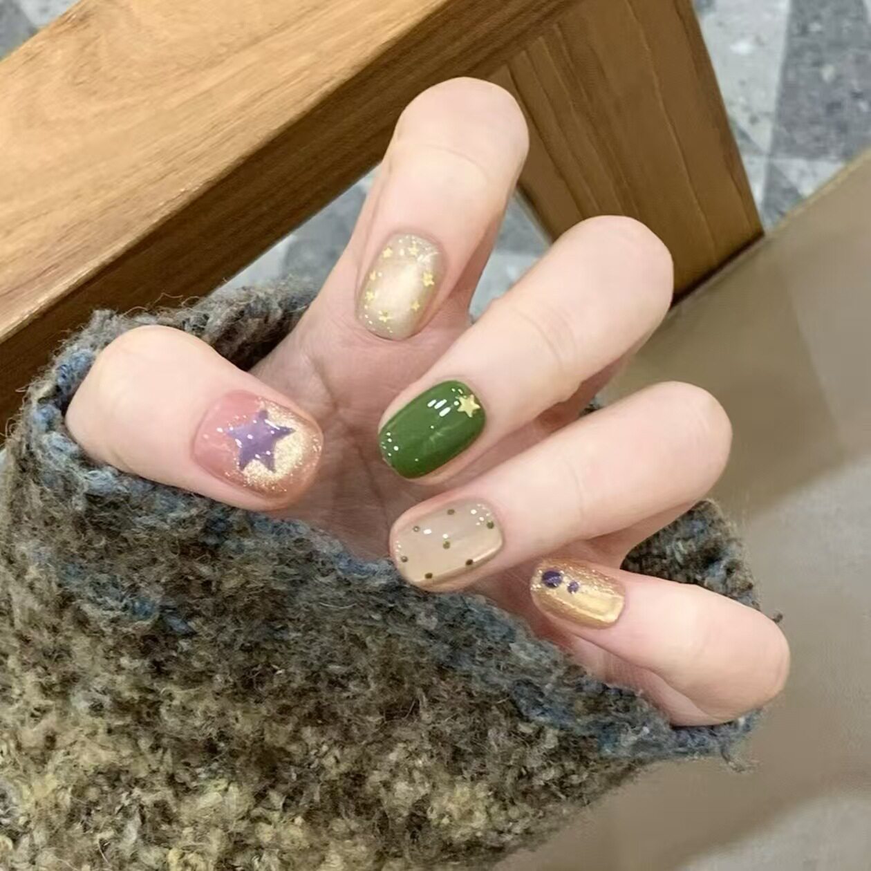 【夏日猕猴桃】彩色星星图案纯手工穿戴甲短款美甲成品假指甲贴片