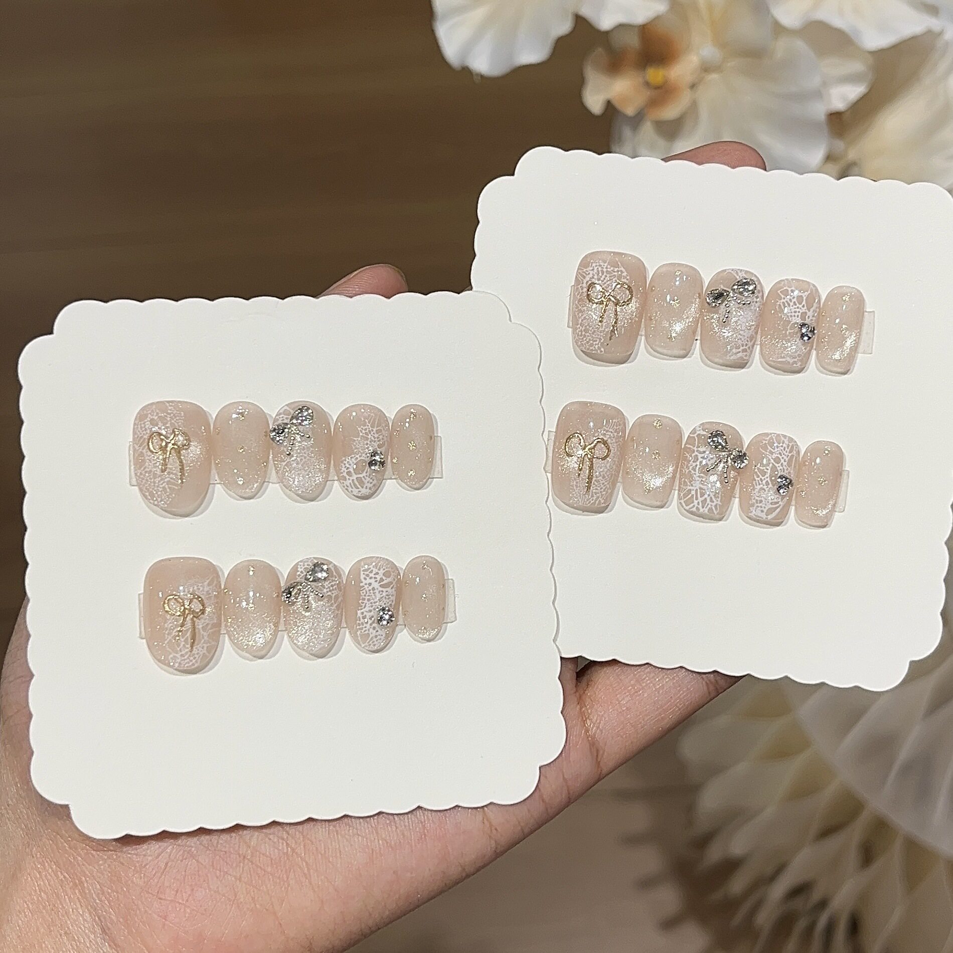 【浅金蝶】美甲贴片裸色调蕾丝花边堆钻金蝴蝶结猫眼纯手工穿戴甲