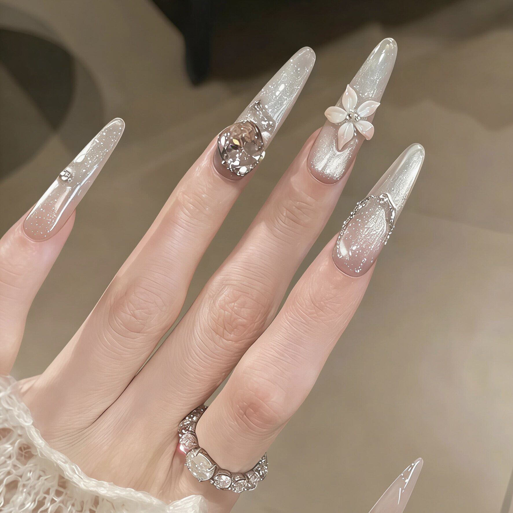 【茶椰奶芙】轻奢水钻纯手工穿戴甲长尖款闪粉美甲成品假指甲贴片