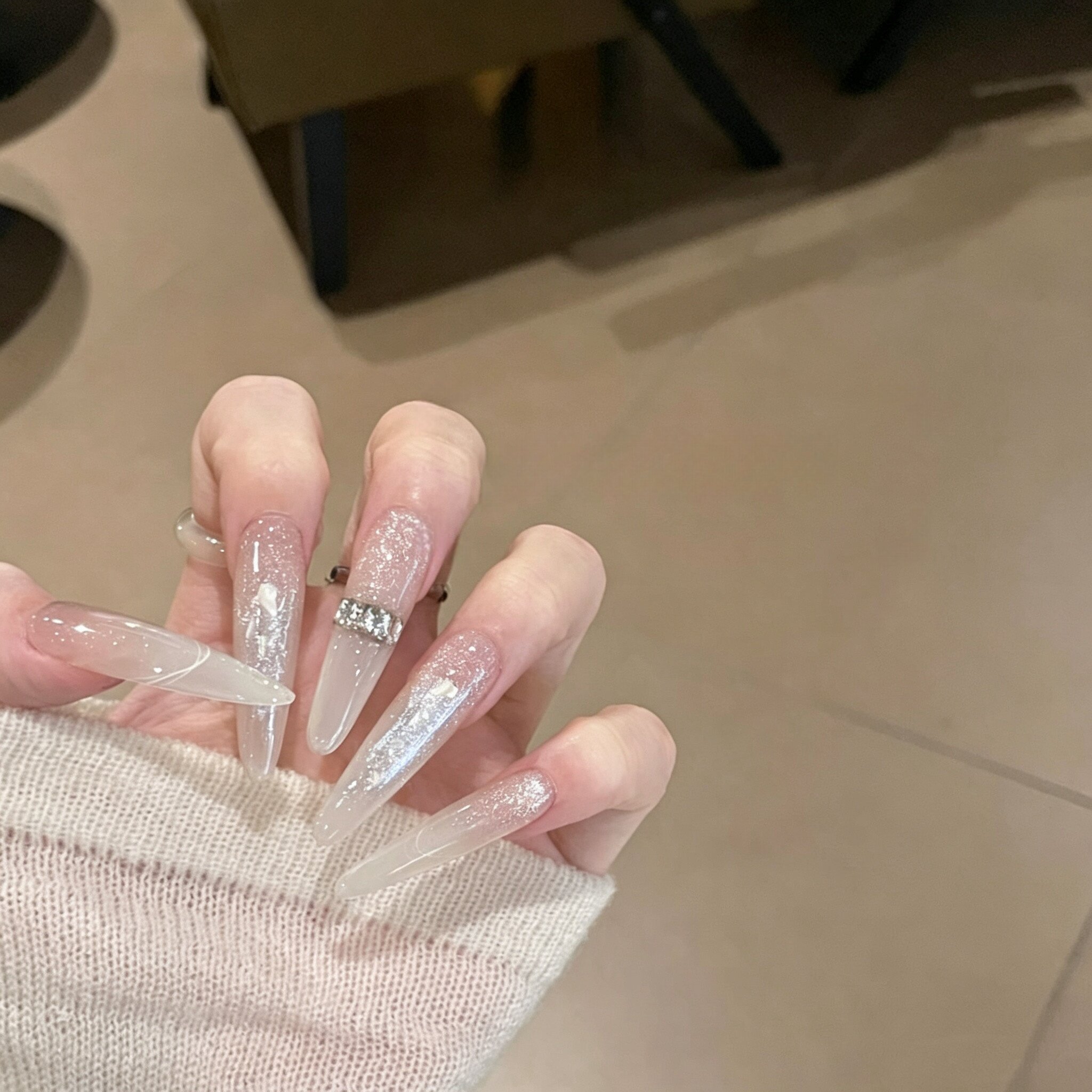 【奶白琉璃钻】纯手工穿戴甲闪粉亮晶晶显白高级感指甲贴片新款