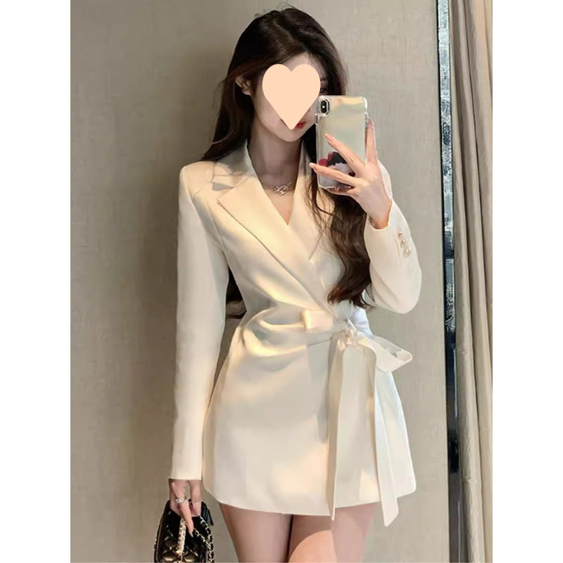 2025新款春装绑带西装中长款外套女设计感小个子收腰西服连衣裙