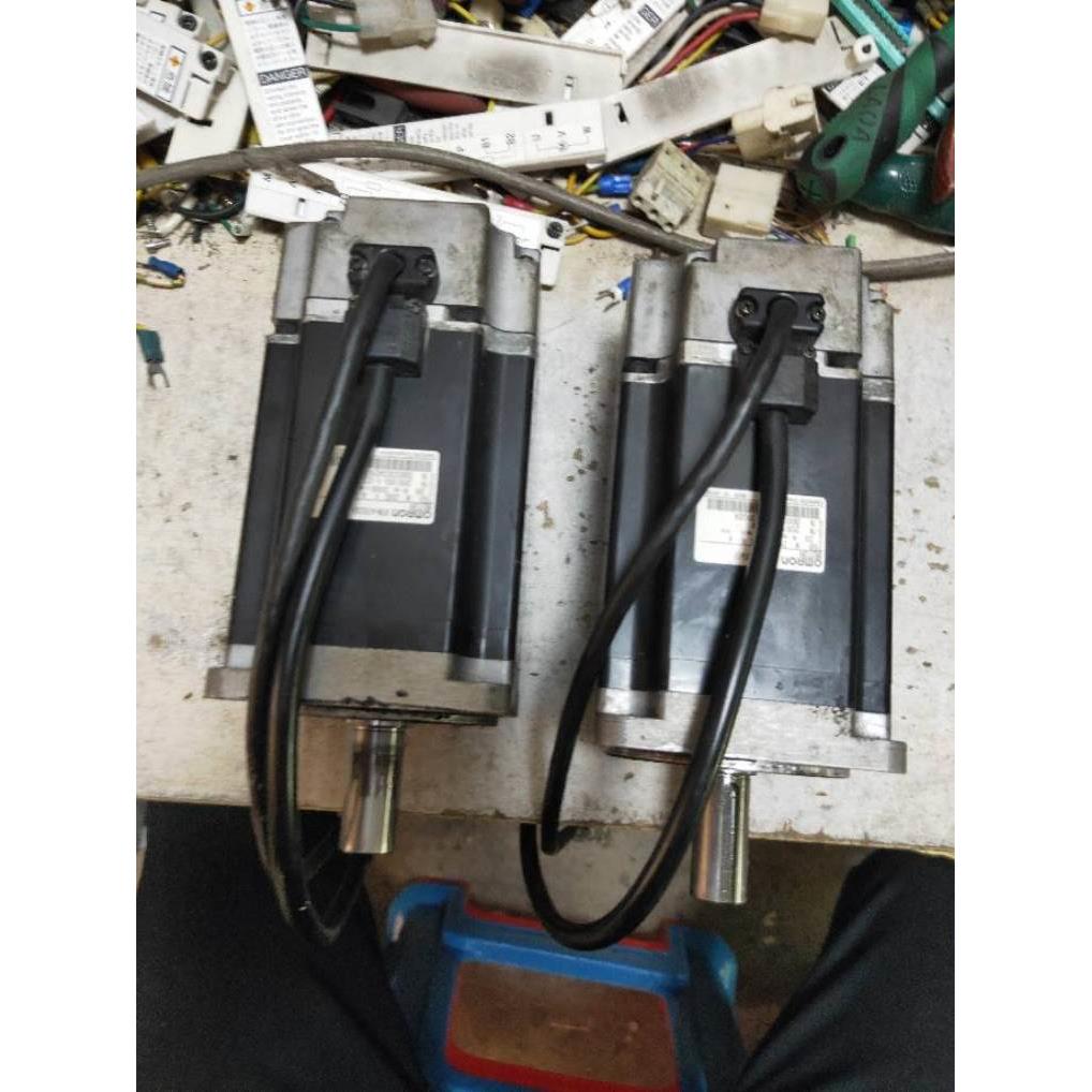 议价伺服电机R7M-A75030-S1 R7M-A40030-BS1 R7M-AP75030