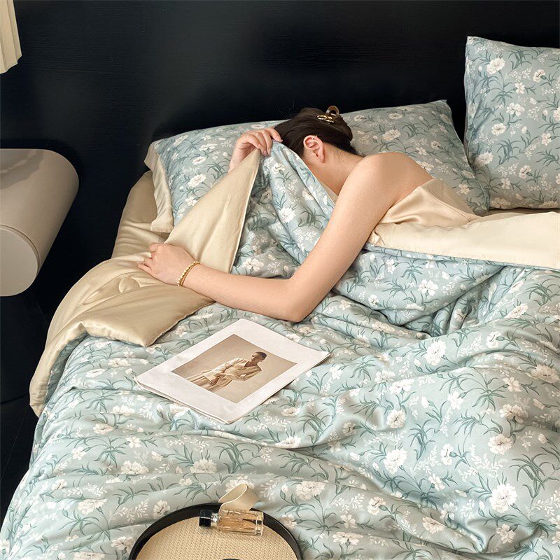 夏季冰丝夏凉被四件套夏天丝滑裸睡空调被单人薄被子可机水洗夏被