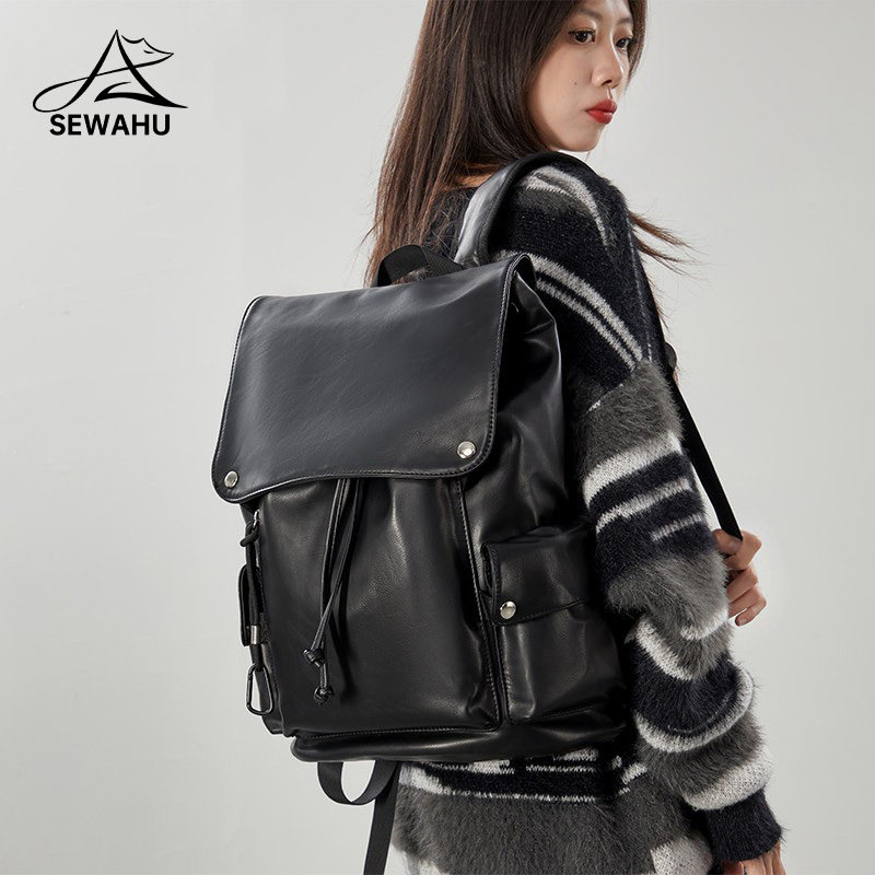 2026新款户外双肩包男女大容量通勤旅行背包小众皮质学生电脑书包