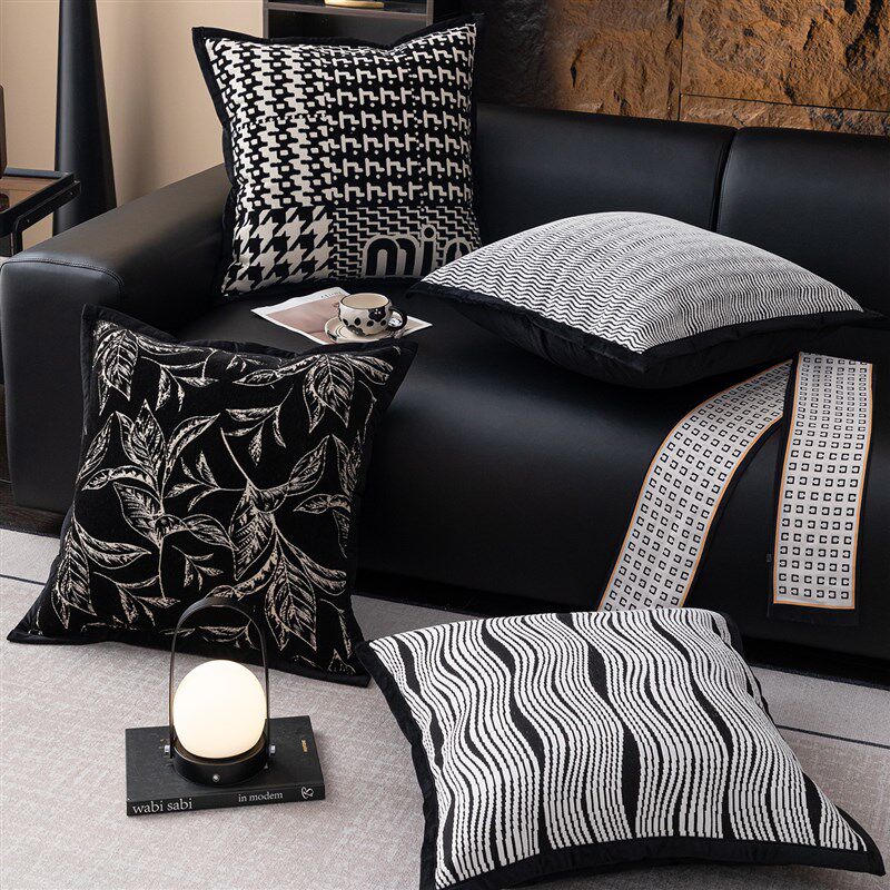 精选轻奢高级感沙发抱枕套可机洗高端腰枕套卧室女生睡觉专用靠枕