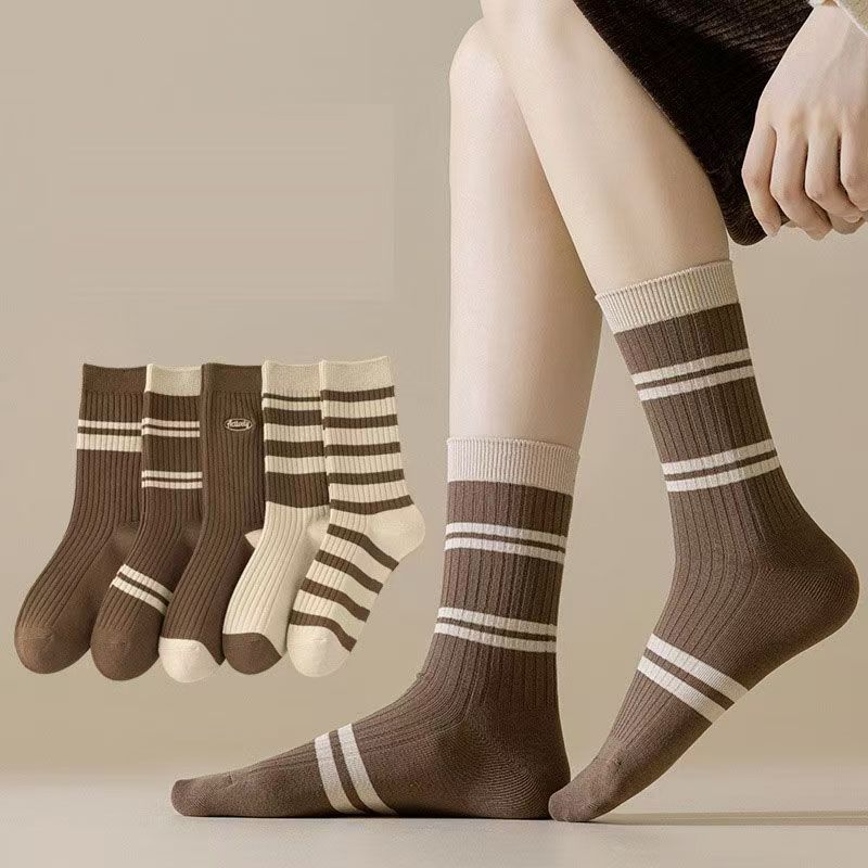 美拉德风潮流袜子女春秋款中筒袜条纹棕色女袜复古jk人气日常百搭