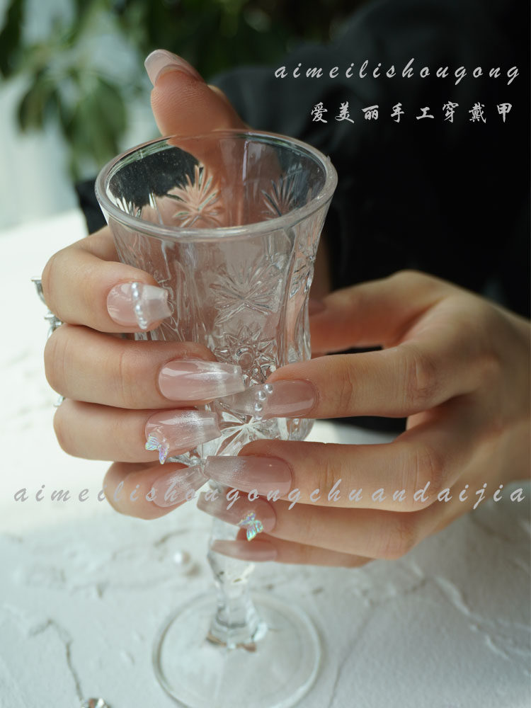 爱美丽粉色纯手工蝴蝶款指甲穿戴甲片高级感春田花花美甲可拆卸