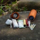 户外组合工具 一诺求生录 多功能 珍求生盒火系野外版 末日应急 袖