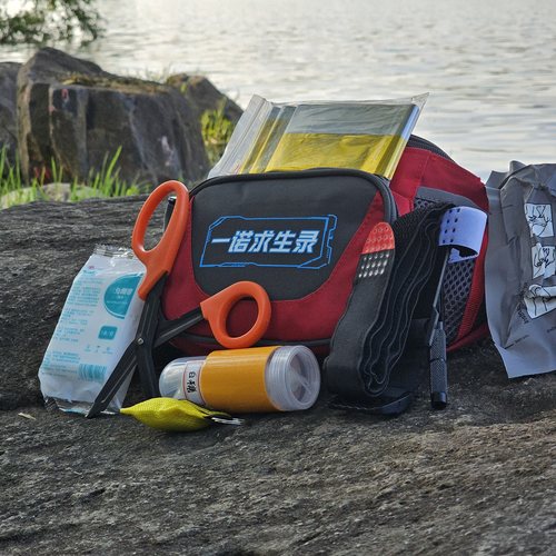 一诺求生录 急救腰包 多功能户外求生 轻量化紧急救援救生
