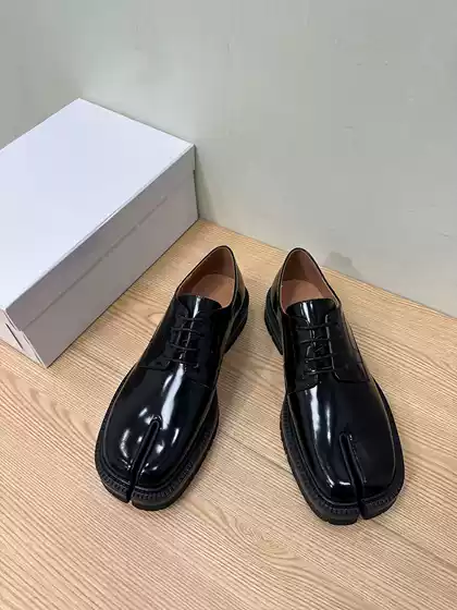 【Ding Hao】Tabi Split-Toe Shoes, Thick-Soled Loafers, Genuine Leather Derby Shoes, Lace-Up Flat Shoes for Men and Women