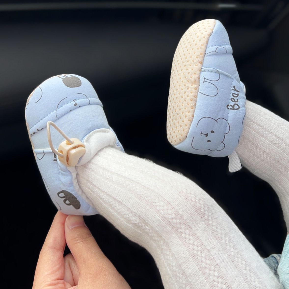春秋婴儿鞋0-6月软底防掉