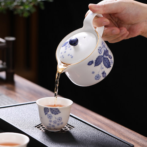 树上秋千家用陶瓷茶壶