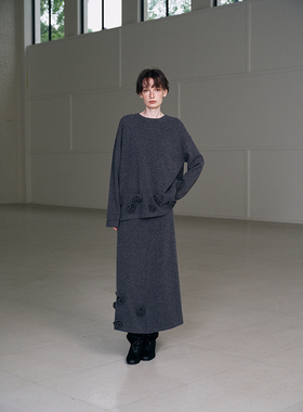 【商场同款】JEEN秋冬炭灰色立体花朵针织中长款半身裙JB1042409