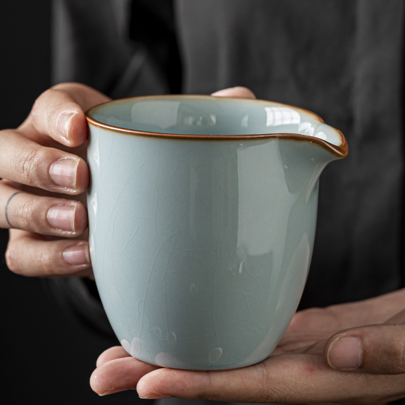 官窑陶瓷功夫茶具汝窑冰裂公道杯开片可养分茶器家用匀茶杯公道杯