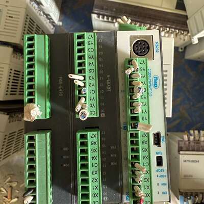 可维修plc主机FGRB-C8X8T-2/2、拓展A-E8X8议价
