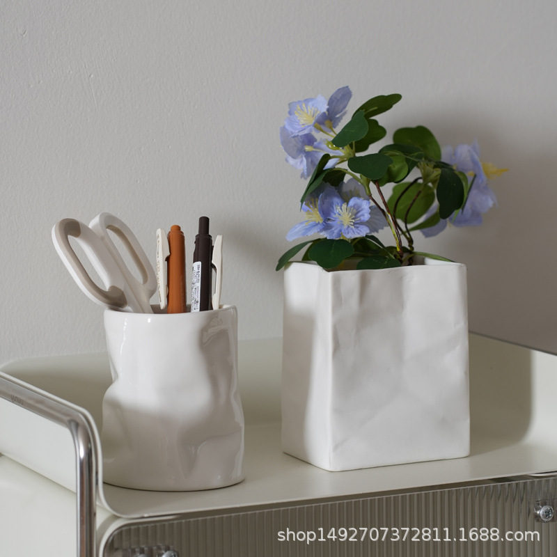 化妆刷收纳筒梳妆台眼影刷子桶桌面办公铅笔文具收纳筒置物架